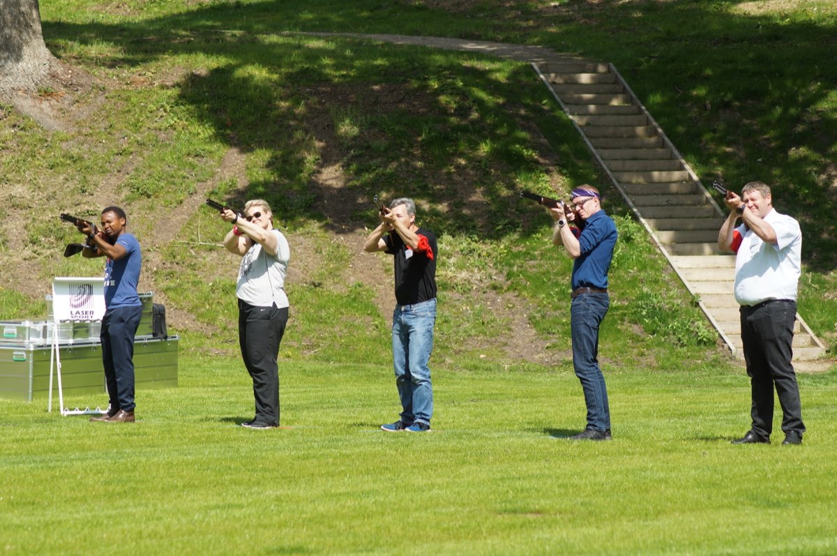 Laser Lerdueskydning