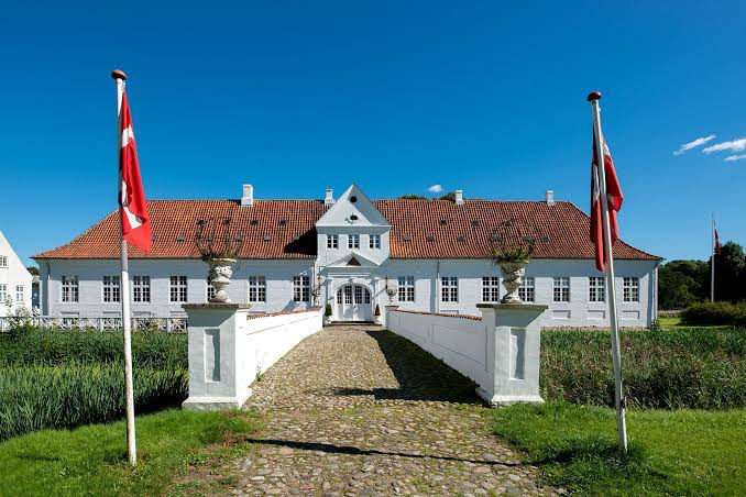 Store Restrup Slotshotel